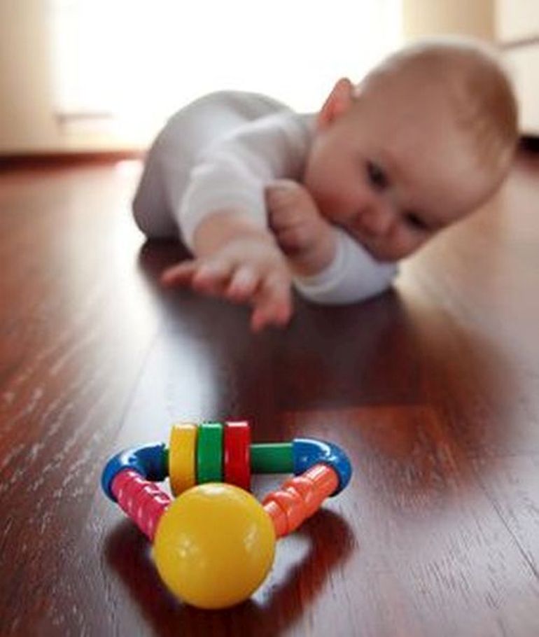 Quand il commence à ramper